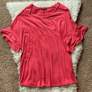 *NWOT* Heimish USA women’s coral top